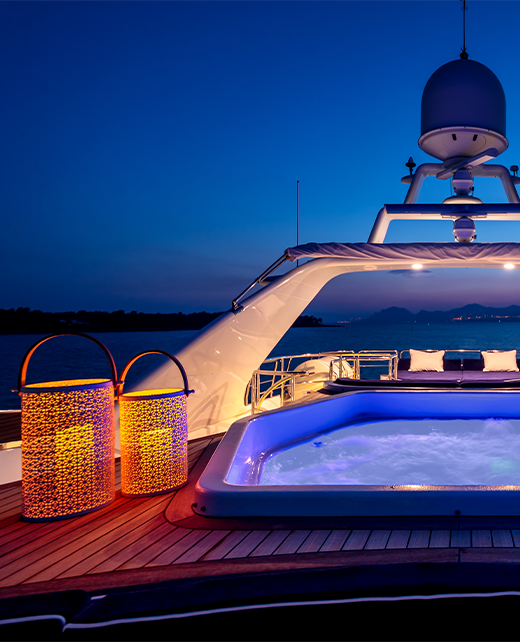 Luxury Woods Experience Yacht